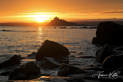 James Kitto Photography: St Michaels Mount at sunrise